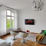 Lokal, Luftig - Loft Mit Heimkino & Parkplatz In Uni- Und Kliniknaehe *