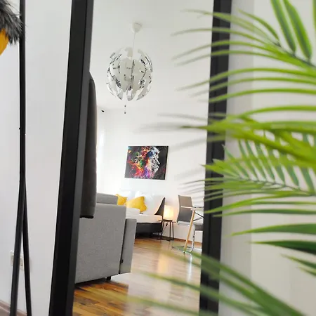 Lokal, Luftig - Loft Mit Heimkino & Parkplatz In Uni- Und Kliniknaehe Apartament