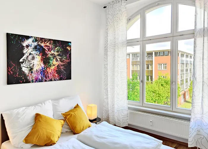 Lägenhet Lokal, Luftig - Loft Mit Heimkino & Parkplatz In Uni- Und Kliniknaehe Magdeburg