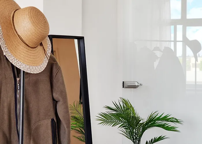 Lokal, Luftig - Loft Mit Heimkino & Parkplatz In Uni- Und Kliniknaehe Lägenhet *